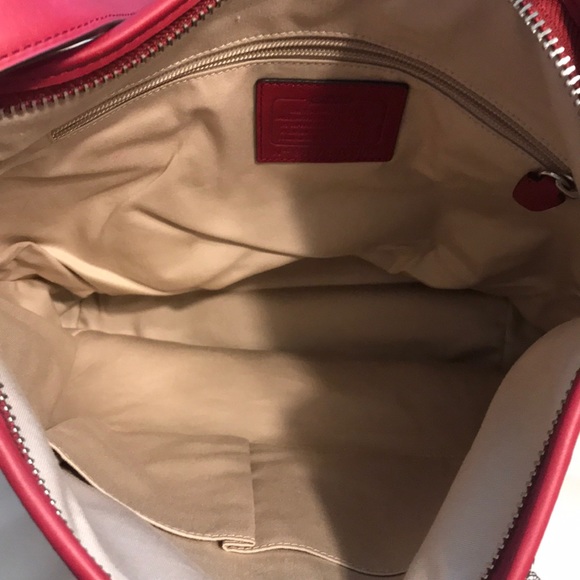 Red Coach bag - Picture 5 of 7